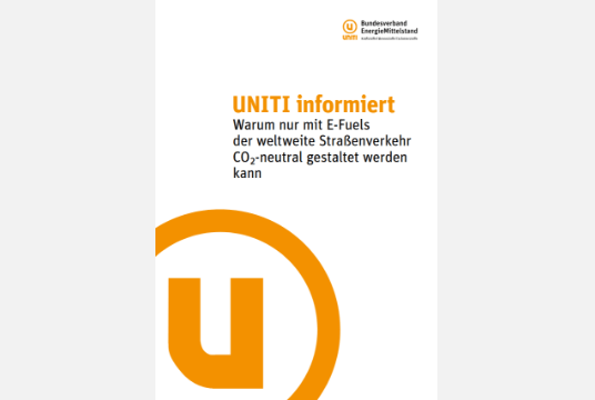 Warum nur mit E-Fuels der weltweite Straßenverkehr CO<sub>2</sub>-neutral gestaltet werden kann